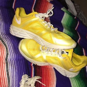 Nike lunar victory shoes